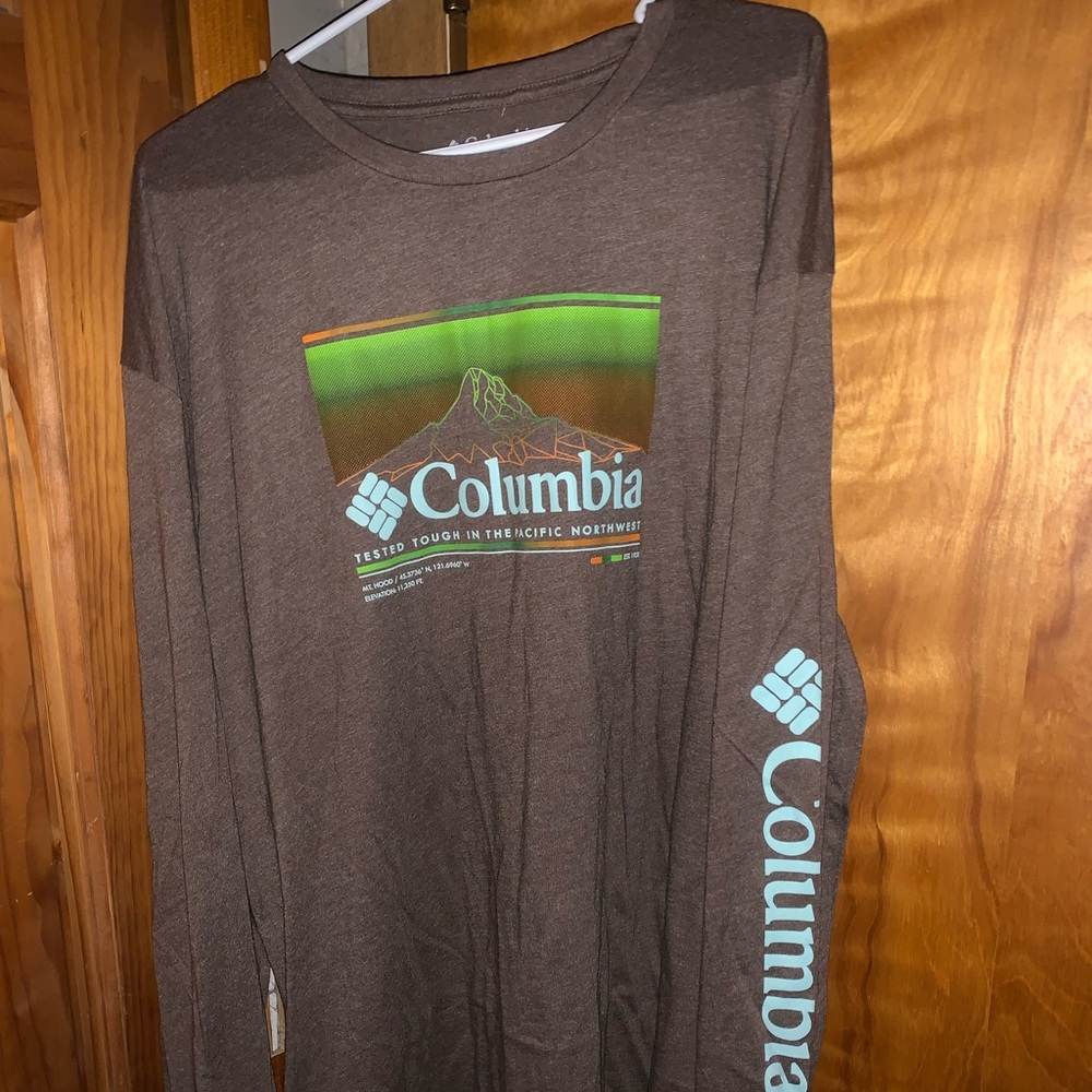 Men’s long sleeve shirt